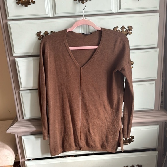 Pink Clover Chocolate Brown V-Neck Sweater - Picture 1 of 4